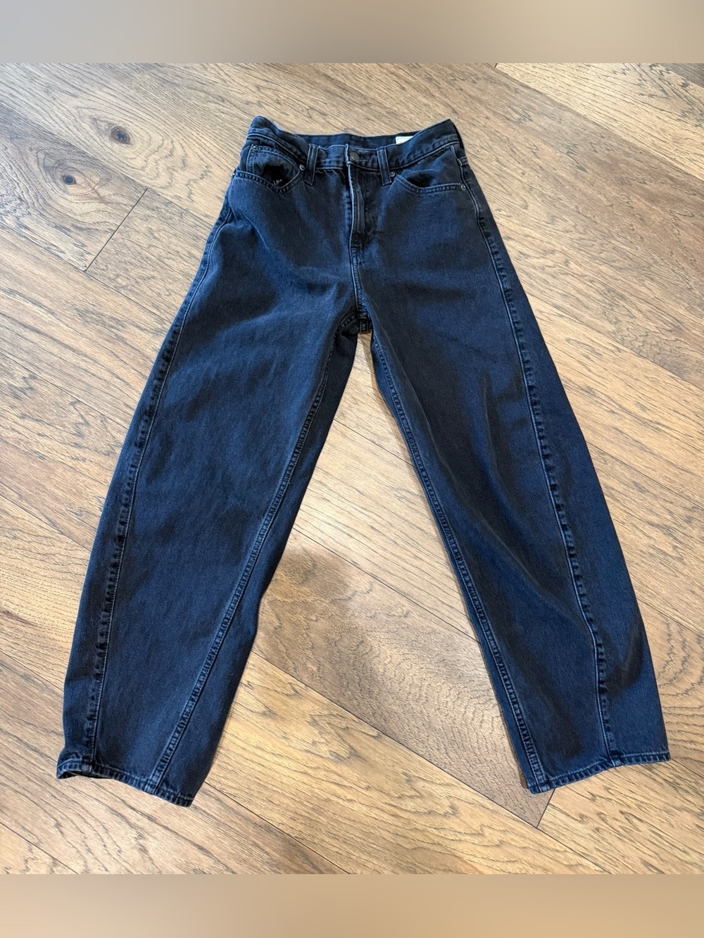 Gap High Rise Barrel Jeans - Picture 2 of 6
